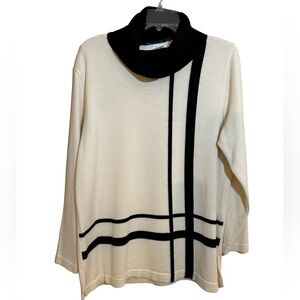 Lucia Women’s Cream and Black Turtleneck Long Sleeve Sweater 50% Wool Size Large